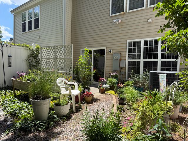 7242 Racine Way, Raleigh, NC 27615