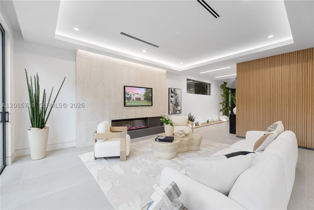 807 SW 12th Ave, Fort Lauderdale, FL 33312