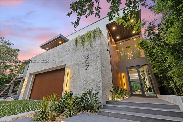 807 SW 12th Ave, Fort Lauderdale, FL 33312