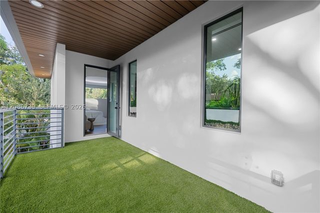 807 SW 12th Ave, Fort Lauderdale, FL 33312