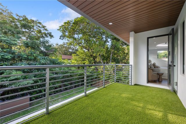 807 SW 12th Ave, Fort Lauderdale, FL 33312