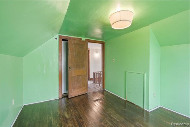 37493 Wabash Street, Romulus, MI 48174