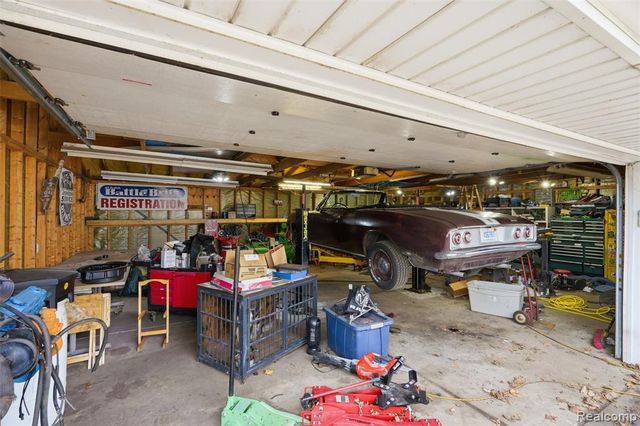 37493 Wabash Street, Romulus, MI 48174