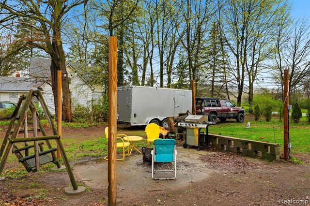 37493 Wabash Street, Romulus, MI 48174