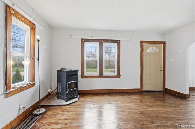 37493 Wabash Street, Romulus, MI 48174