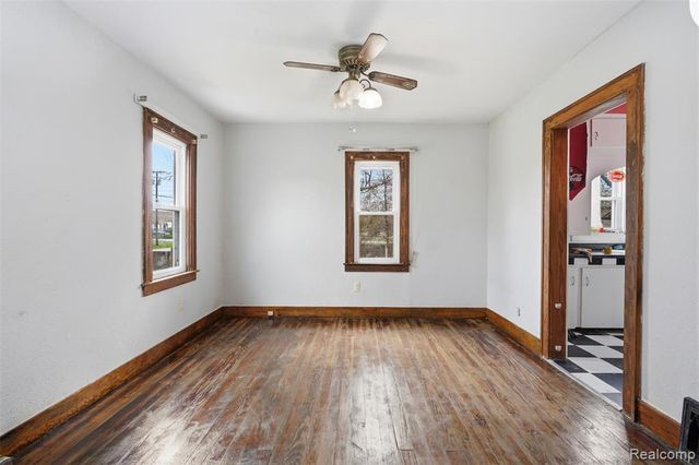 37493 Wabash Street, Romulus, MI 48174