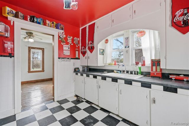 37493 Wabash Street, Romulus, MI 48174