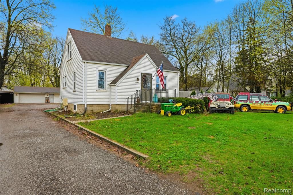 37493 Wabash Street, Romulus, MI 48174