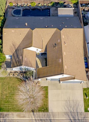 757 Killebrew Way, Galt, CA 95632