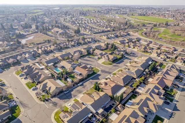 757 Killebrew Way, Galt, CA 95632