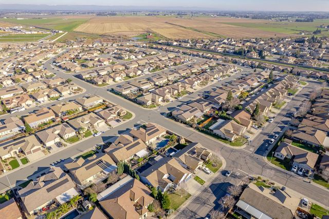 757 Killebrew Way, Galt, CA 95632