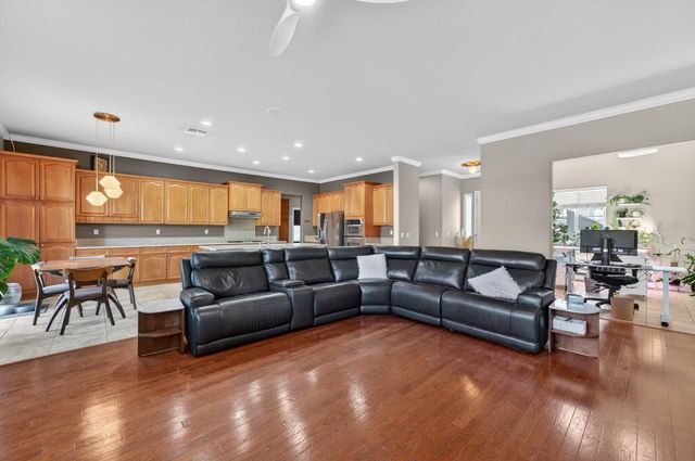 757 Killebrew Way, Galt, CA 95632