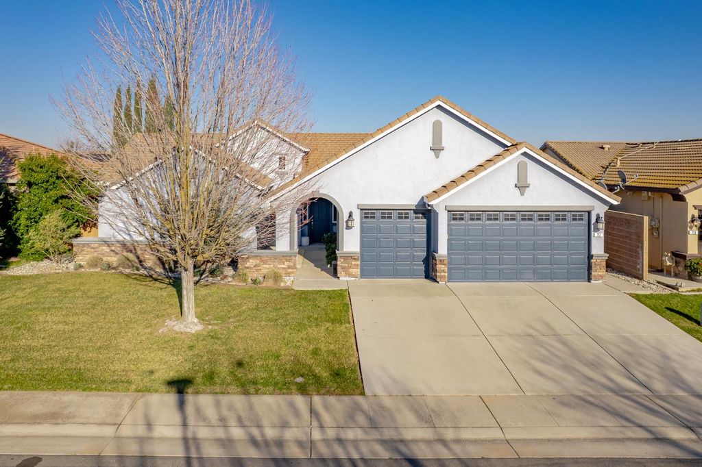 757 Killebrew Way, Galt, CA 95632