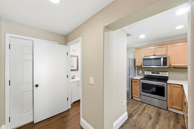 6811 DARTMOUTH HILL STREET, Riverview, FL 33578