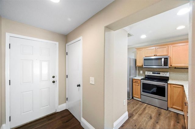 6811 DARTMOUTH HILL STREET, Riverview, FL 33578