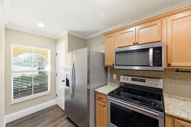 6811 DARTMOUTH HILL STREET, Riverview, FL 33578