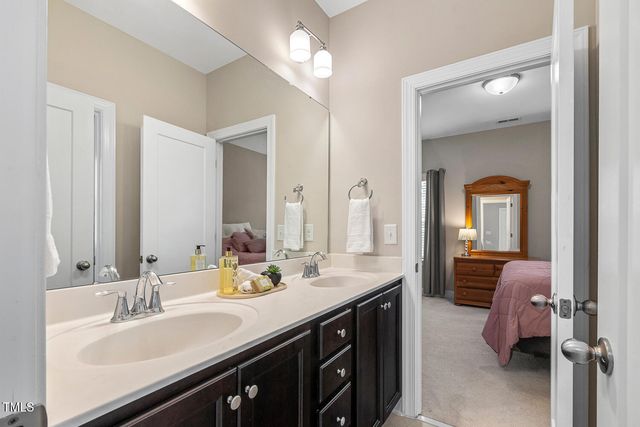 1032 Dozier Way, Cary, NC 27518