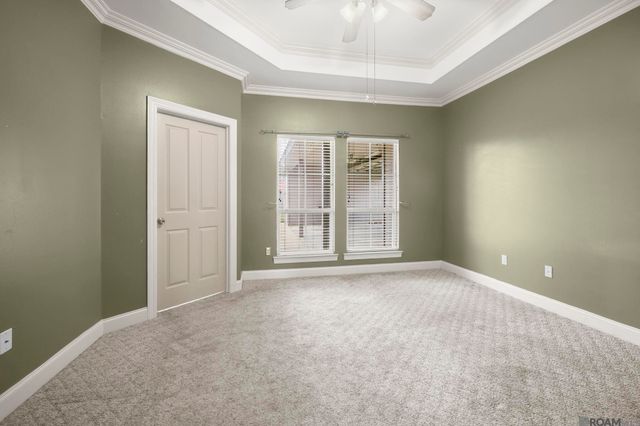 6375 Woodside Dr, Zachary, LA 70791