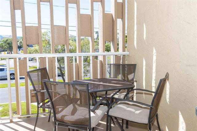 105 ISLAND WAY 142, Clearwater Beach, FL 33767