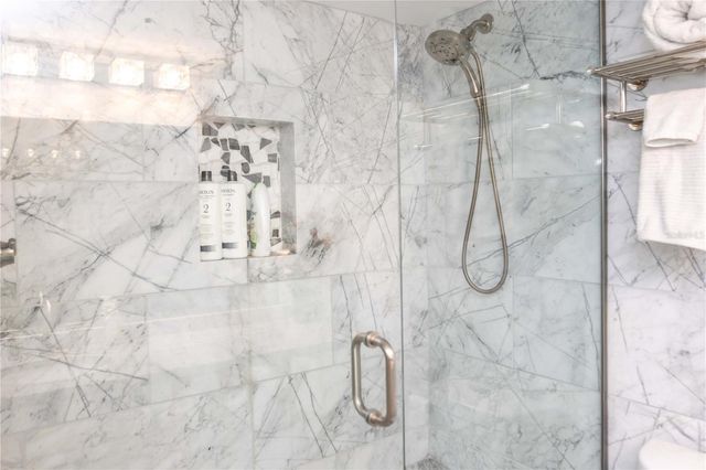 105 ISLAND WAY 142, Clearwater Beach, FL 33767