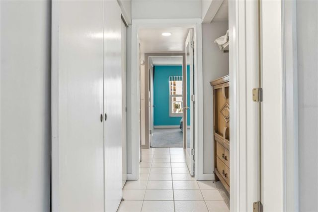 105 ISLAND WAY 142, Clearwater Beach, FL 33767