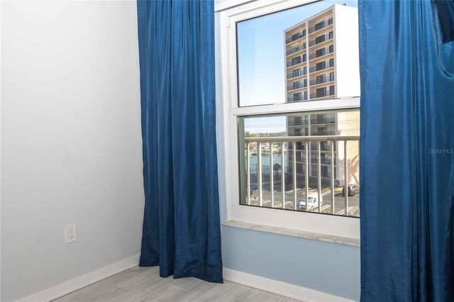 105 ISLAND WAY 142, Clearwater Beach, FL 33767