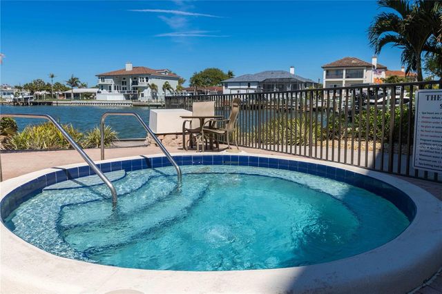 105 ISLAND WAY 142, Clearwater Beach, FL 33767