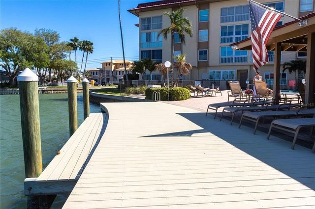 105 ISLAND WAY 142, Clearwater Beach, FL 33767