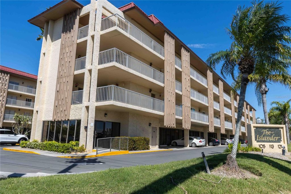105 ISLAND WAY 142, Clearwater Beach, FL 33767