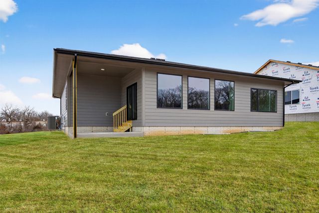 3106 SE Elkwood Court, Ankeny, IA 50021