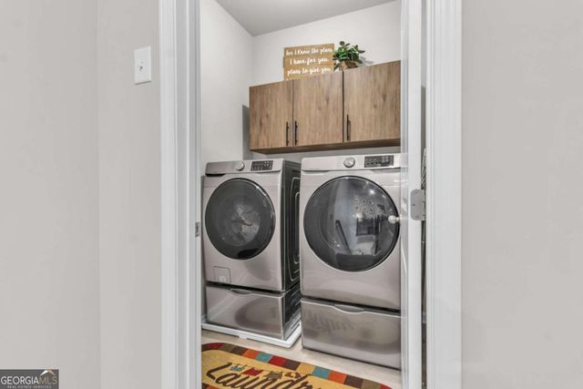 385 Henson Farm Drive, Loganville, GA 30052