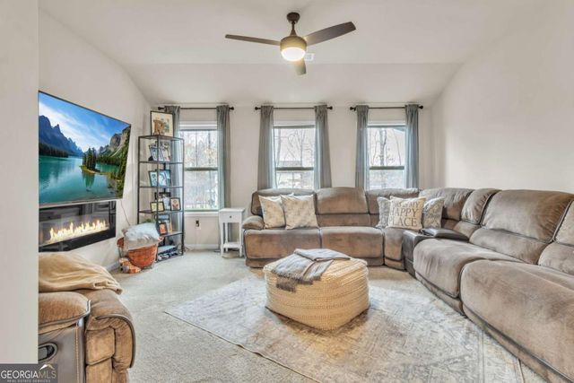 385 Henson Farm Drive, Loganville, GA 30052