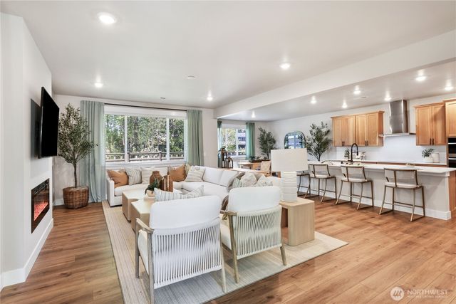 32412 Myrtle Avenue SE, Black Diamond, WA 98010