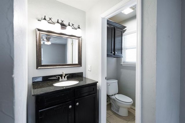734 W 7th Street, Edmond, OK 73003