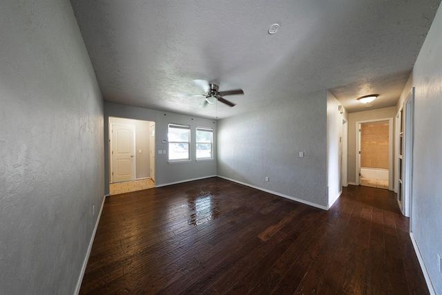 734 W 7th Street, Edmond, OK 73003