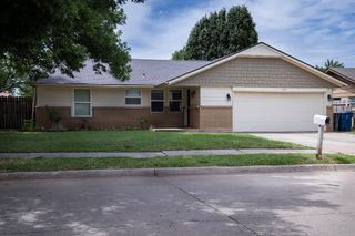 734 W 7th Street, Edmond, OK 73003