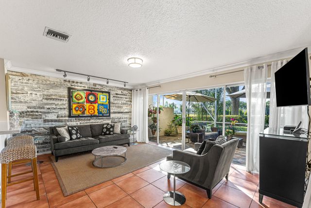 5218 Windsor Parke Drive, Boca Raton, FL 33496