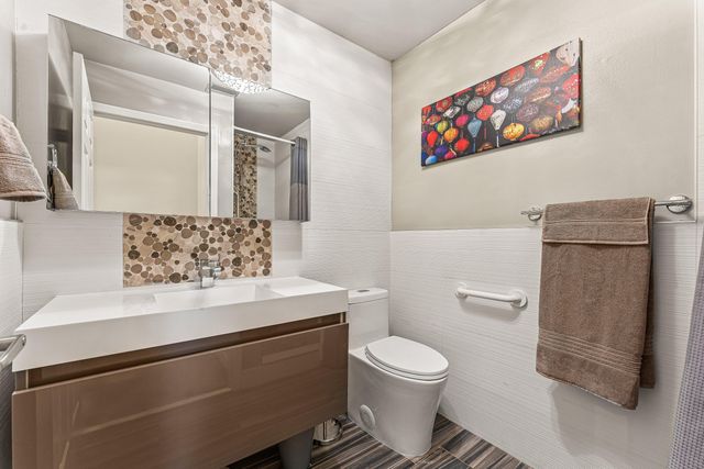 5218 Windsor Parke Drive, Boca Raton, FL 33496