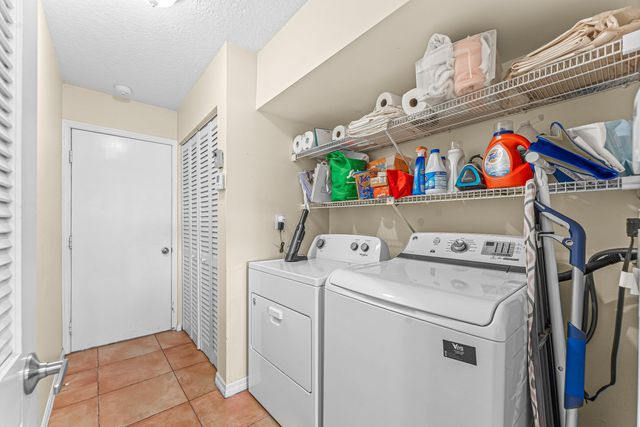 5218 Windsor Parke Drive, Boca Raton, FL 33496