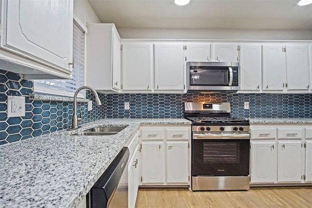 308 Clermont Drive, Edmond, OK 73003