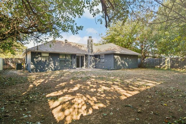 308 Clermont Drive, Edmond, OK 73003