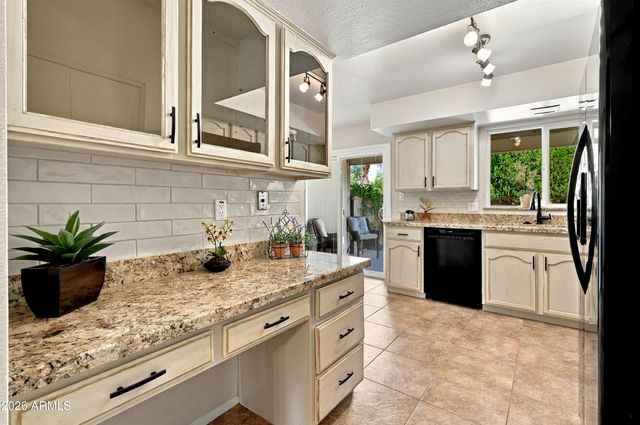 9622 E Indiana Avenue, Sun Lakes, AZ 85248