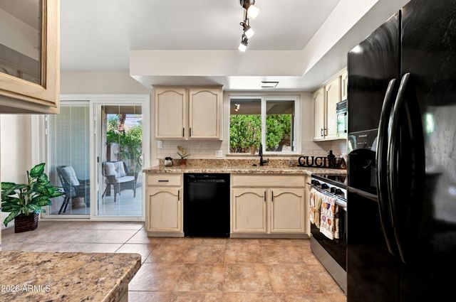 9622 E Indiana Avenue, Sun Lakes, AZ 85248