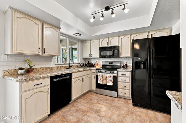 9622 E Indiana Avenue, Sun Lakes, AZ 85248