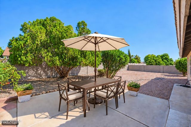 9622 E Indiana Avenue, Sun Lakes, AZ 85248