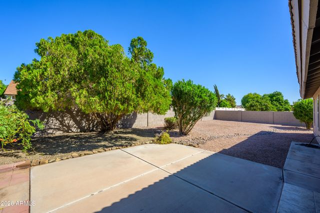 9622 E Indiana Avenue, Sun Lakes, AZ 85248