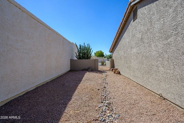 9622 E Indiana Avenue, Sun Lakes, AZ 85248