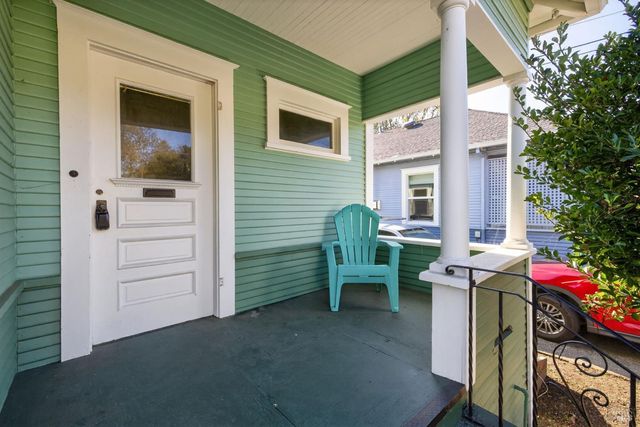 654 Charles St, Santa Rosa, CA 95404