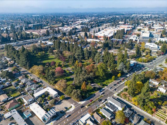 654 Charles St, Santa Rosa, CA 95404