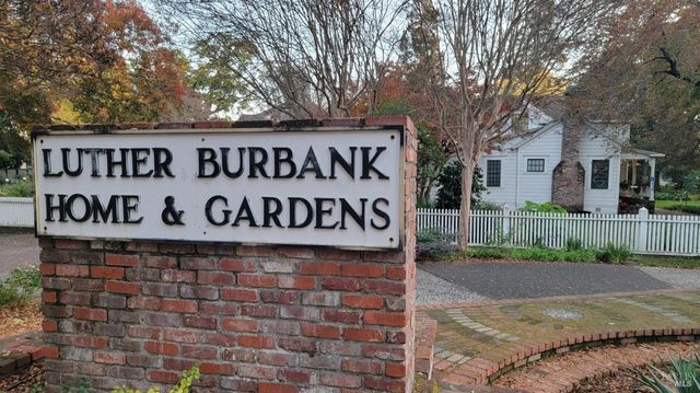 654 Charles St, Santa Rosa, CA 95404